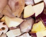 鶏肉とさつまいもと蓮根の黒酢炒め作り方3写真