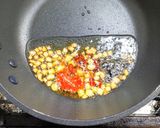 コンビニの甘栗と鶏もも肉でピリ辛炒め作り方2写真