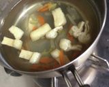 作りかけの味噌汁　ラクして豚汁にワープ！作り方9写真