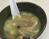 作りかけの味噌汁　ラクして豚汁にワープ！作り方35写真