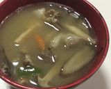 作りかけの味噌汁　ラクして豚汁にワープ！作り方36写真