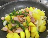 じゃがウインナーアスパラのコンソメ炒め作り方2写真