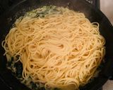 ＼豆乳味噌／牡蠣とれん草のスープパスタ作り方7写真