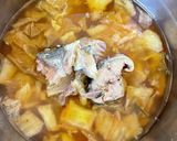 鯖缶とキムチのチゲスープ【ここから栄養士作り方2写真