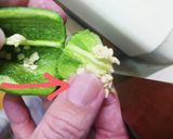こんなに違う、ピーマンのヘタ、種取り作り方1写真