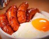 ☆ガリバタ☆ウインナー目玉焼き丼作り方10写真