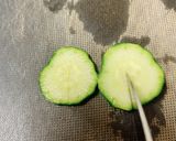 簡単飾り切りきゅうりで♪わさび漬けのせ作り方1写真