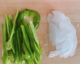 レンジで！ピーマン、玉ねぎ、コーンマヨ作り方1写真