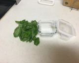 バジルのニンニクしょうゆ漬け作り方1写真