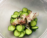 塩と醤油だけ☆みょうがきゅうりの鰹節和え作り方7写真