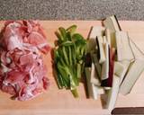 とろけるチーズと焼肉のタレで、チーズ豚丼作り方1写真