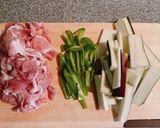 とろけるチーズと焼肉のタレで、チーズ豚丼作り方1写真