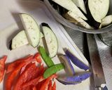 アケビと茄子とパプリカの味噌炒め作り方2写真
