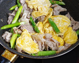 ☆簡単☆ 豚肉とアスパラのマヨたま炒め作り方7写真