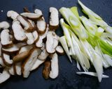 簡単！ピリ辛すき焼き　しいたけたっぷり作り方1写真
