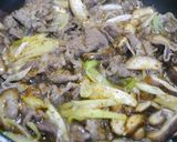 簡単！ピリ辛すき焼き　しいたけたっぷり作り方4写真
