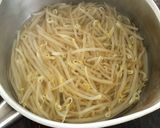 もやしたっぷり!シンプルなたまごスープ作り方1写真