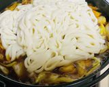 【給料日前の…すき煮うどん鍋】作り方9写真