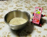 イチゴの香りに包まれて♡オートミールパン作り方1写真