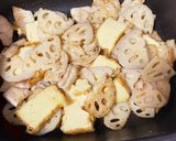 蓮根と厚揚げ、豚肉のあまから味噌炒め作り方5写真