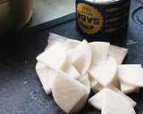 サバ缶と大根で★コク旨赤だし味噌汁作り方1写真