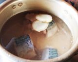 サバ缶と大根で★コク旨赤だし味噌汁作り方2写真