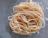和えるだけ！しらすと大葉の柚子胡椒パスタ作り方2写真