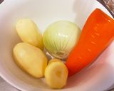 豚こまで肉じゃが作り方1写真