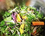 生姜と味噌ドレッシングで食べる柿サラダ作り方6写真
