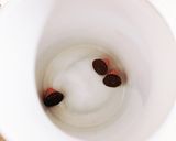バリスタで苺チョコ風味のカフェラテ作り方1写真