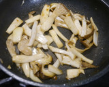 簡単！エリンギと卵の鶏がら炒め作り方3写真
