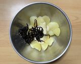 超簡単☆旨味堪能！甘辛ポテマヨ昆布です♫作り方2写真