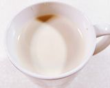 バリスタで苺チョコ風味のカフェラテ作り方8写真