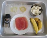 島バナナとチーズの生ハムサラダ♬作り方1写真