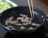 【無骨メシ】すりおろしトマト塩焼きそば作り方2写真