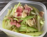 ハヤトウリとベーコンのニンニク炒め作り方3写真