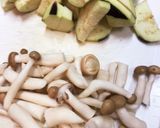 鮭と茄子としめじのクリームパスタ作り方2写真