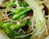 キノコと白菜のあっさり塩そば鍋作り方4写真
