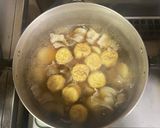 超簡単☆田舎風！豚バラがんもじゃがの煮物作り方3写真