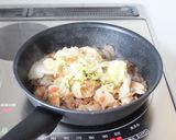 サッと炒めて【豚と水キムチの炒め物】作り方4写真