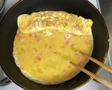 簡単サラダフレーク（カニカマ）で卵焼き作り方3写真