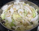 手羽先&白菜&シメジ&舞茸&大豆の煮込み作り方3写真