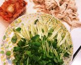 ささみ貝割れ大根とキムチで素麺作り方1写真