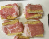油揚げに豚肉と高菜の油炒め乗せた蒸し焼き作り方6写真