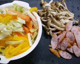 簡単！シャウエッセン野菜炒め作り方1写真