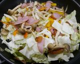 簡単！シャウエッセン野菜炒め作り方3写真