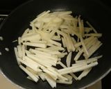 材料4つ★大根の味噌バター炒め作り方2写真