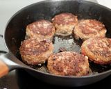 本格!デミ風トマト煮込みハンバーグ。作り方6写真