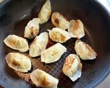邪道ですが、餃子3面カリカリに焼く!作り方2写真