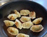 邪道ですが、餃子3面カリカリに焼く!作り方3写真